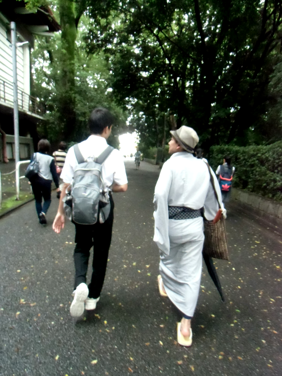 修学旅行班別行動ガイド料金表