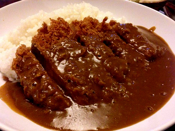 写真：カツカレー
